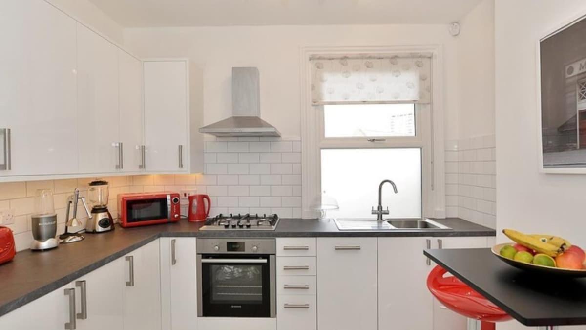 Elegant & Spacious 3 Bed * Londra