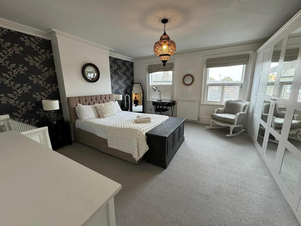 Appartamento Elegant & Spacious 3 Bed