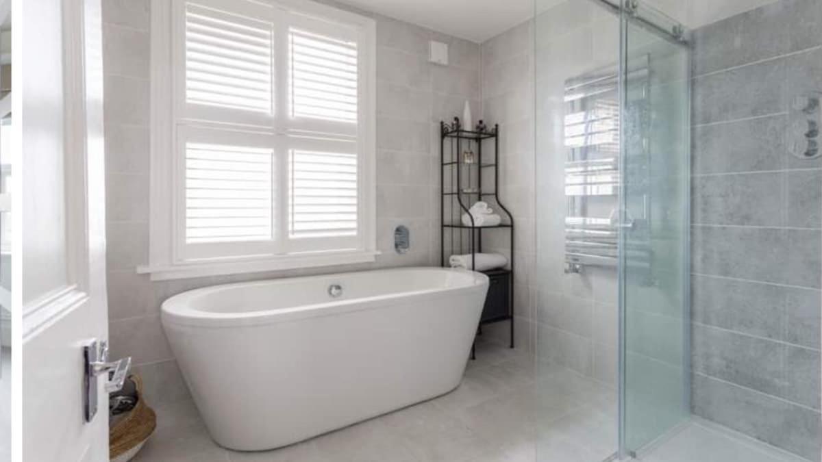 Appartamento Elegant & Spacious 3 Bed Londra