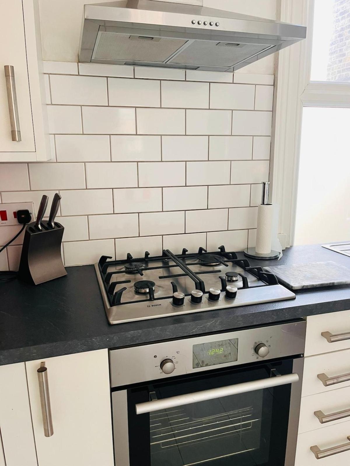 Elegant & Spacious 3 Bed * Londra